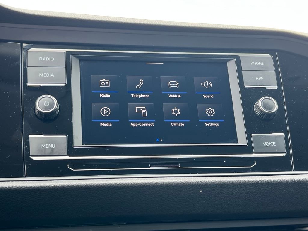 Used 2024 Volkswagen Jetta SE image 20