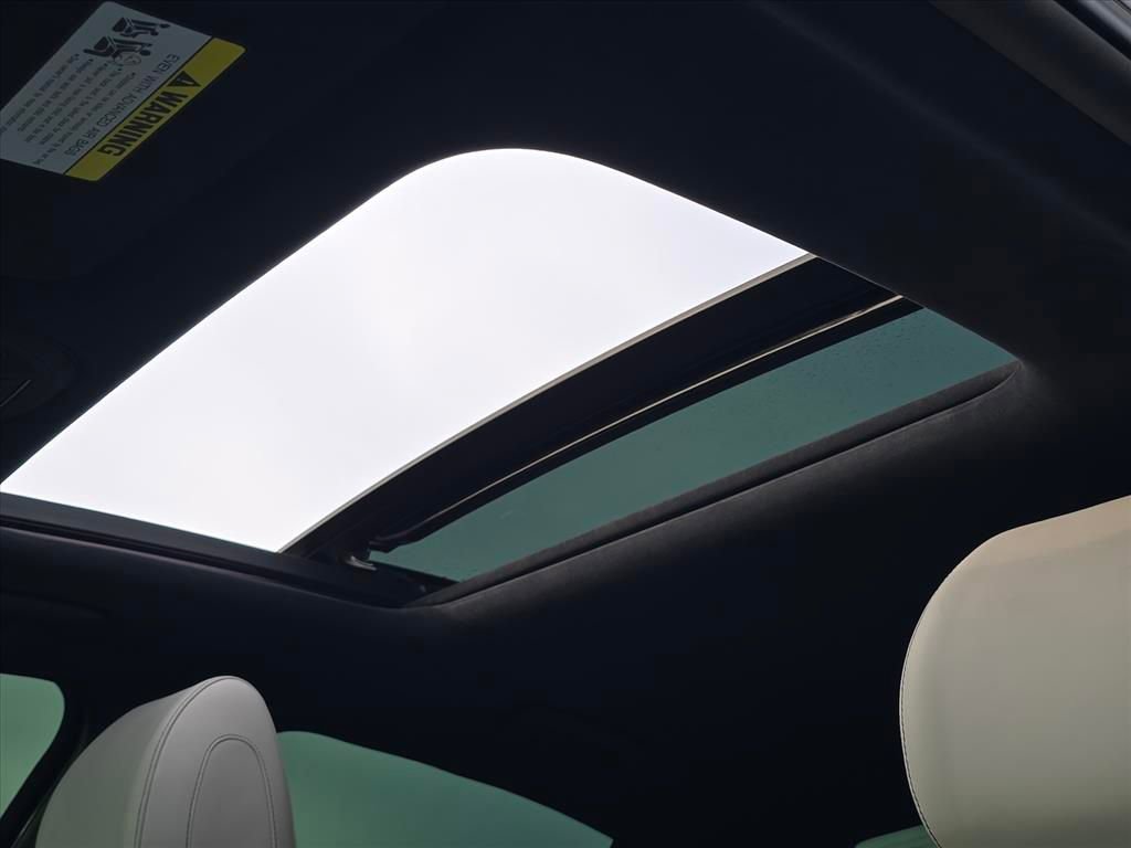 Used 2023 Genesis G70 3.3T w/ Sport Prestige Package image 5