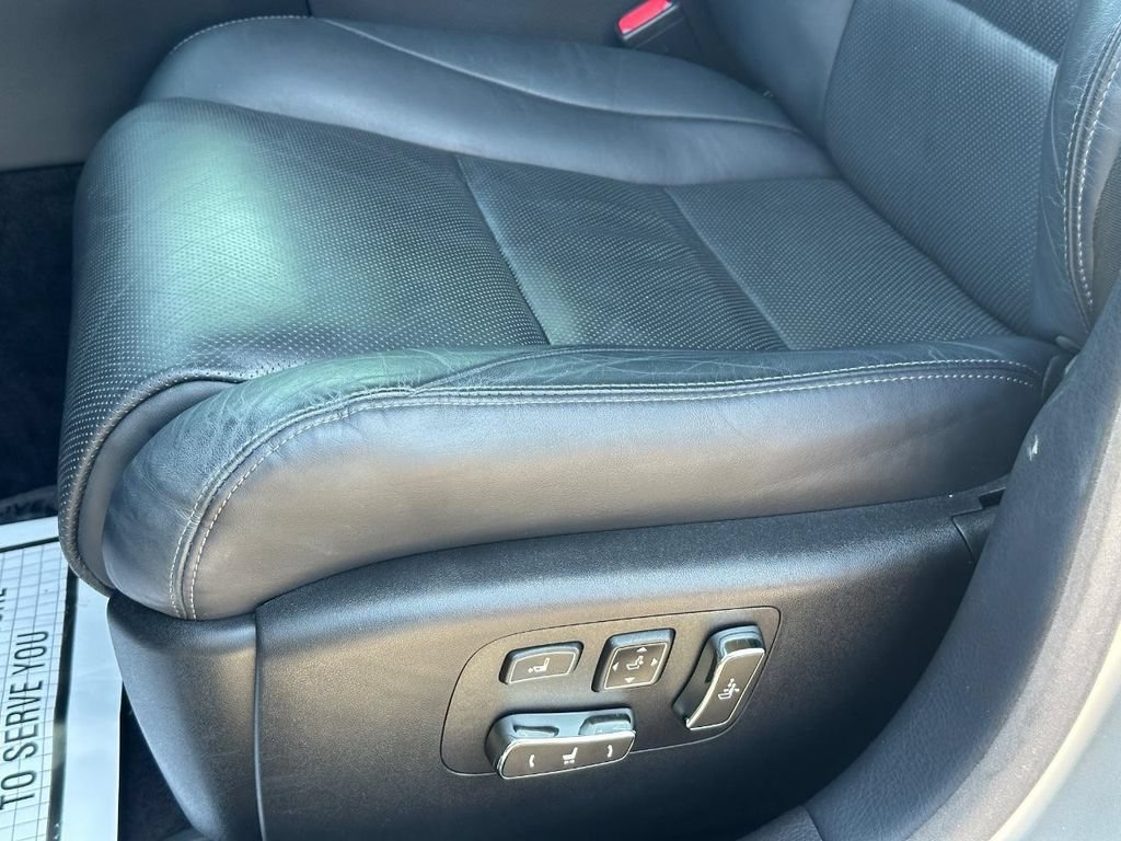 Used 2014 Lexus LS 460 w/ Comfort Package RWD image 27