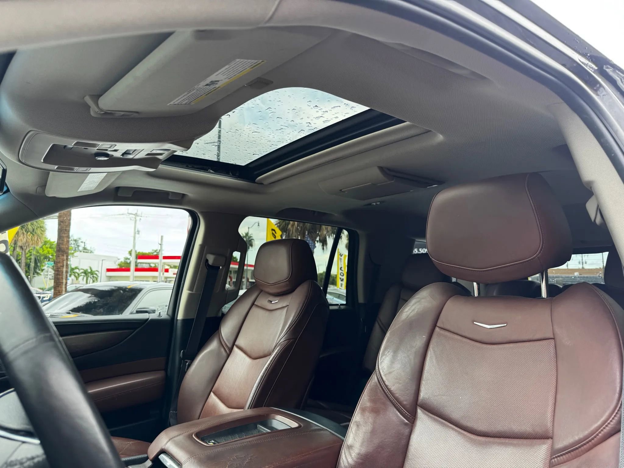 Used 2015 Cadillac Escalade Premium RWD image 14