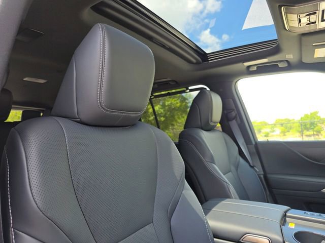 New 2026 Lexus LX 600 4WD w/ Luxury Package image 11