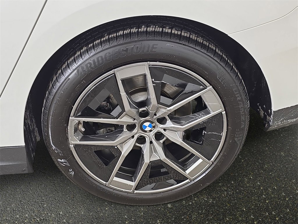 Used 2026 BMW 530i xDrive w/ Premium Package image 38