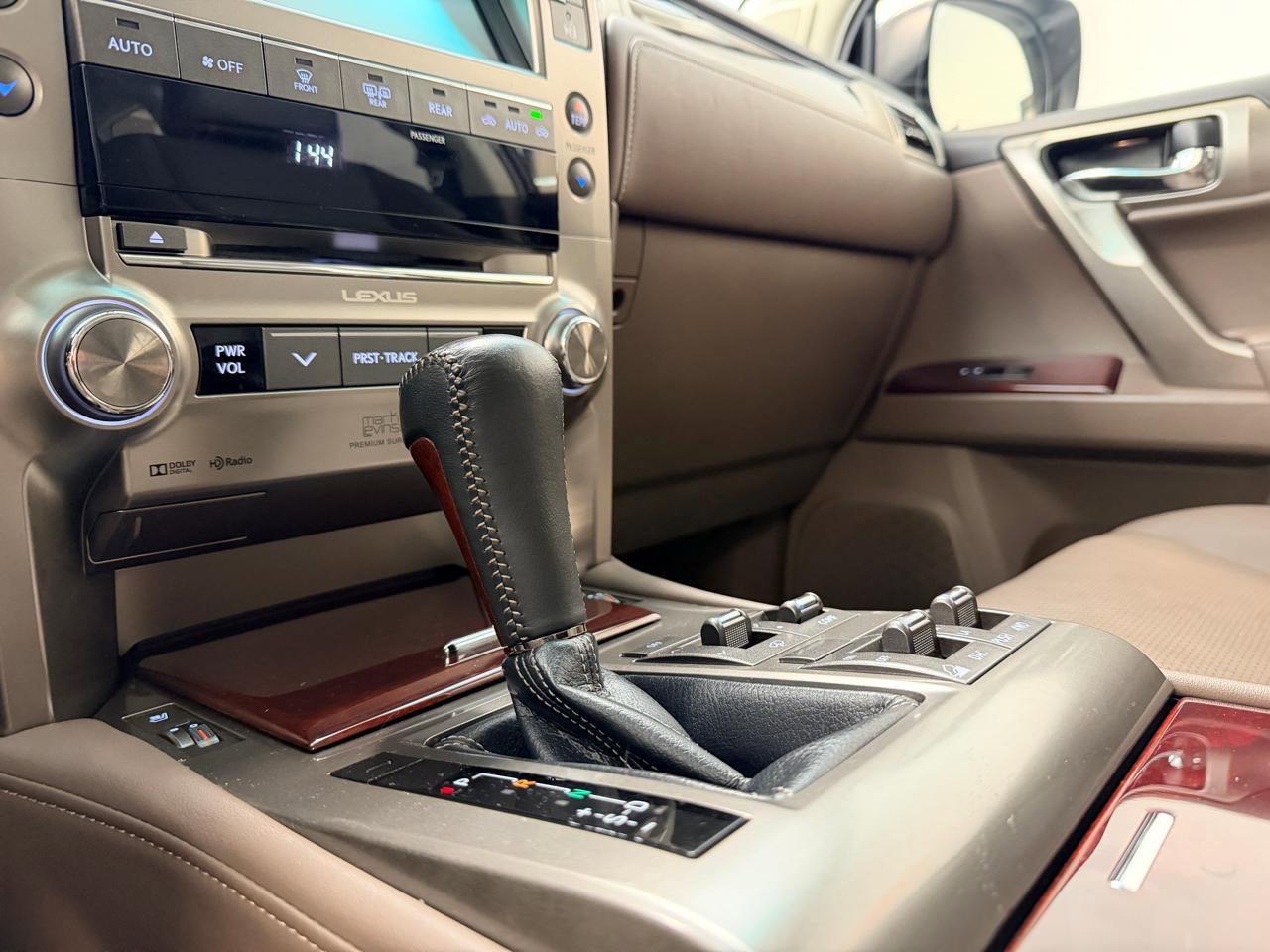 Used 2015 Lexus GX 460 Luxury AWD/4WD image 57