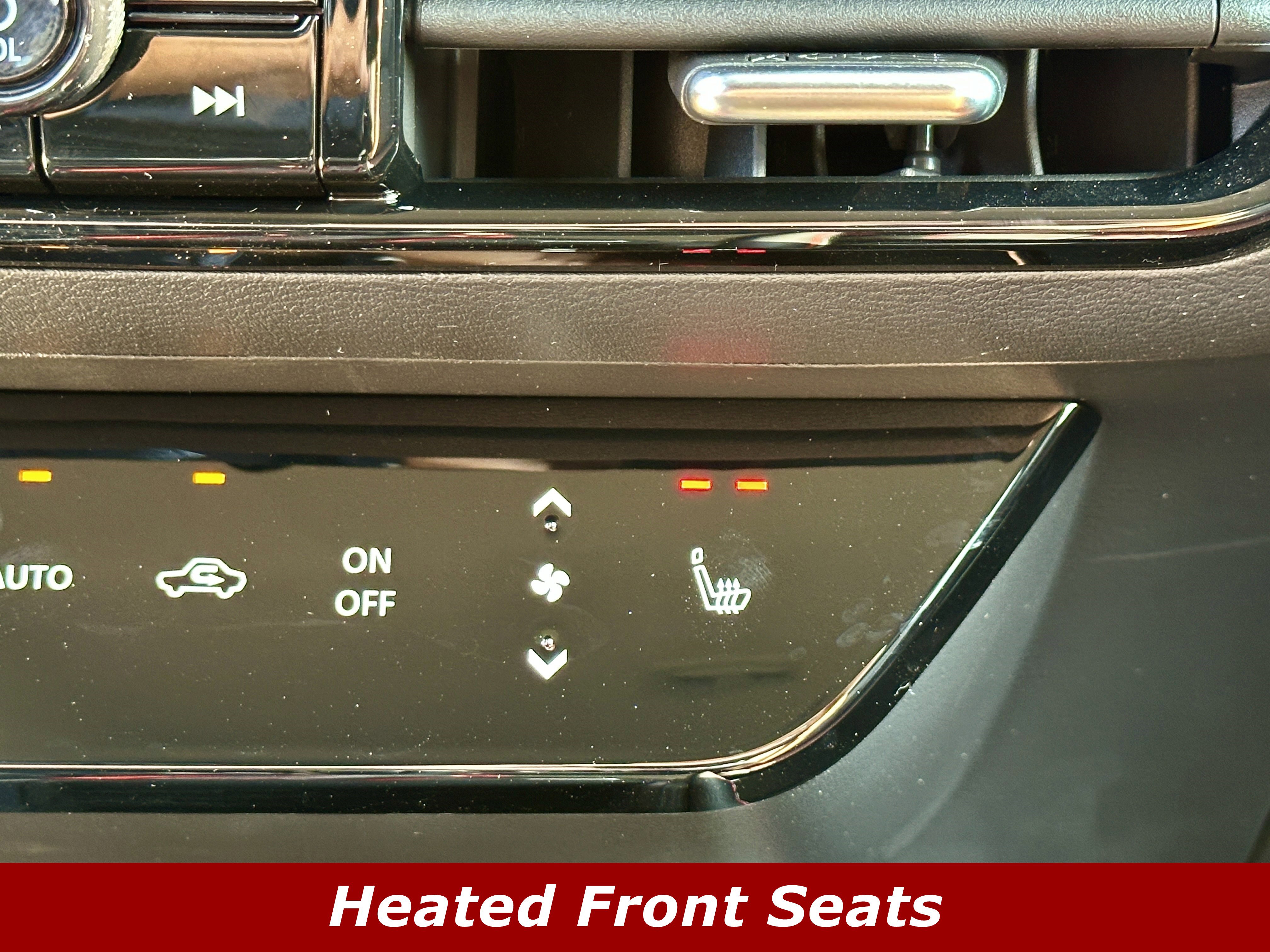 New 2026 Nissan Kicks SR w/ Cold Weather Package image 9