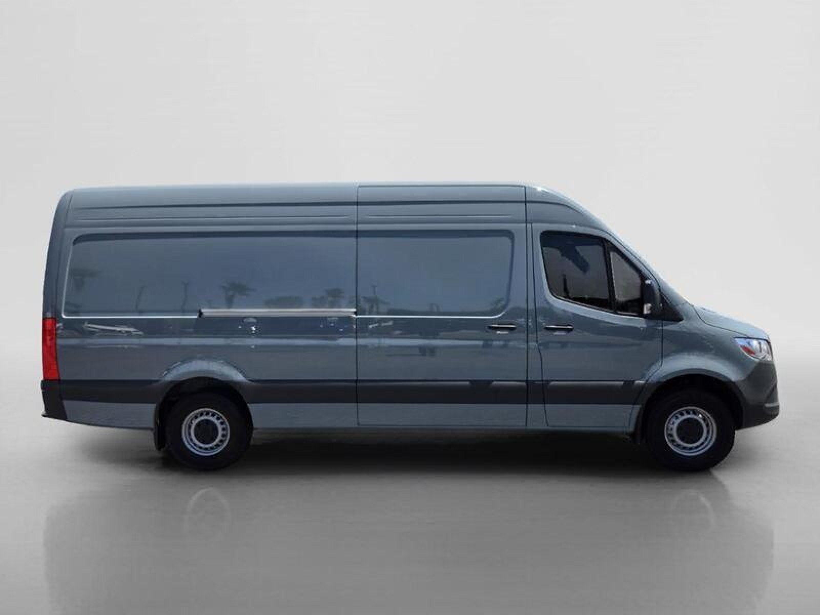 Used 2025 Mercedes-Benz Sprinter 2500 image 6