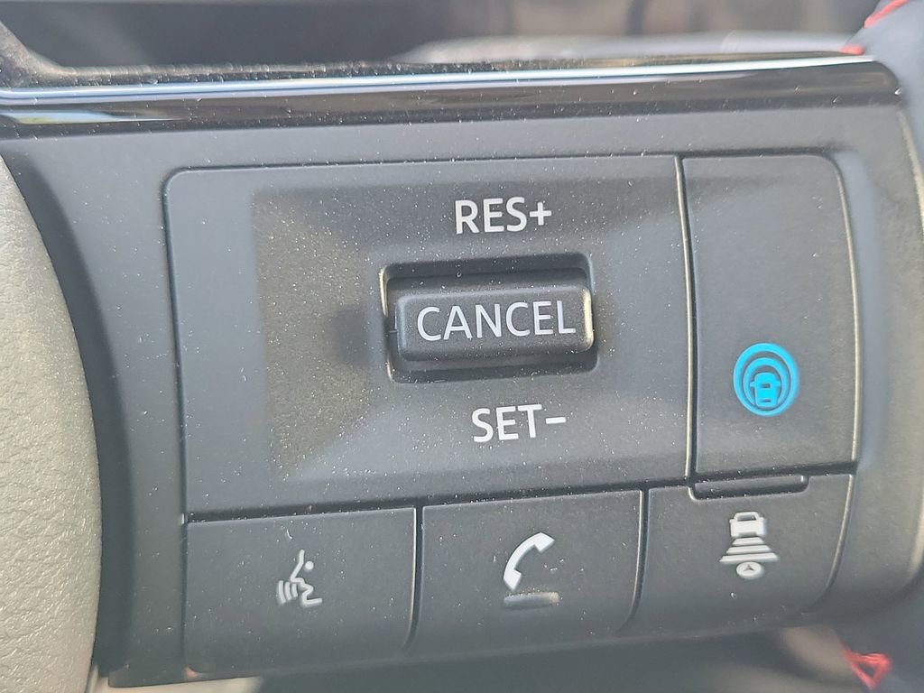 New 2026 Nissan Kicks SR image 24