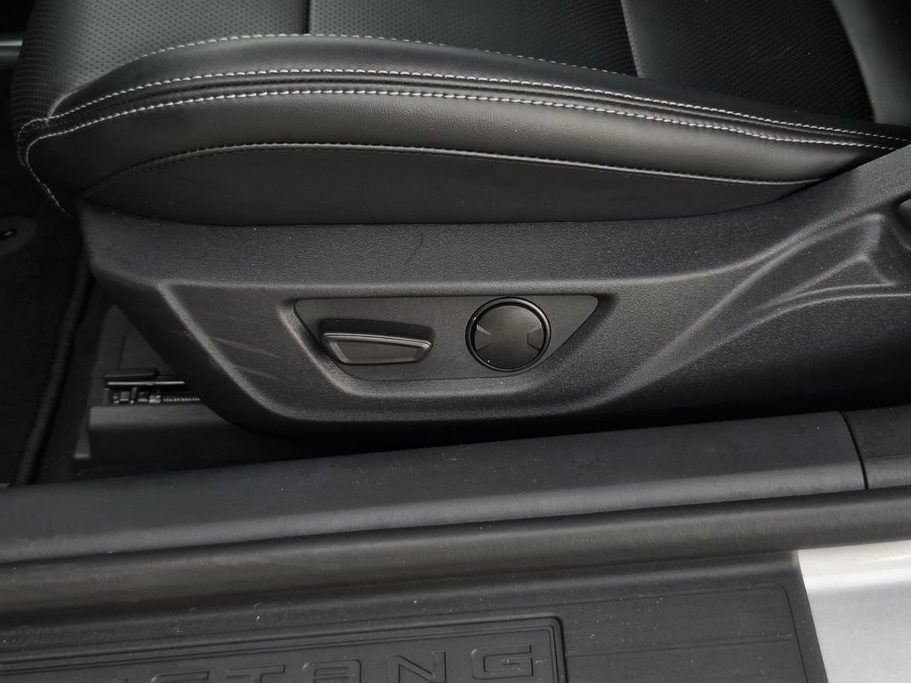 Used 2026 Ford Mustang Premium RWD image 13