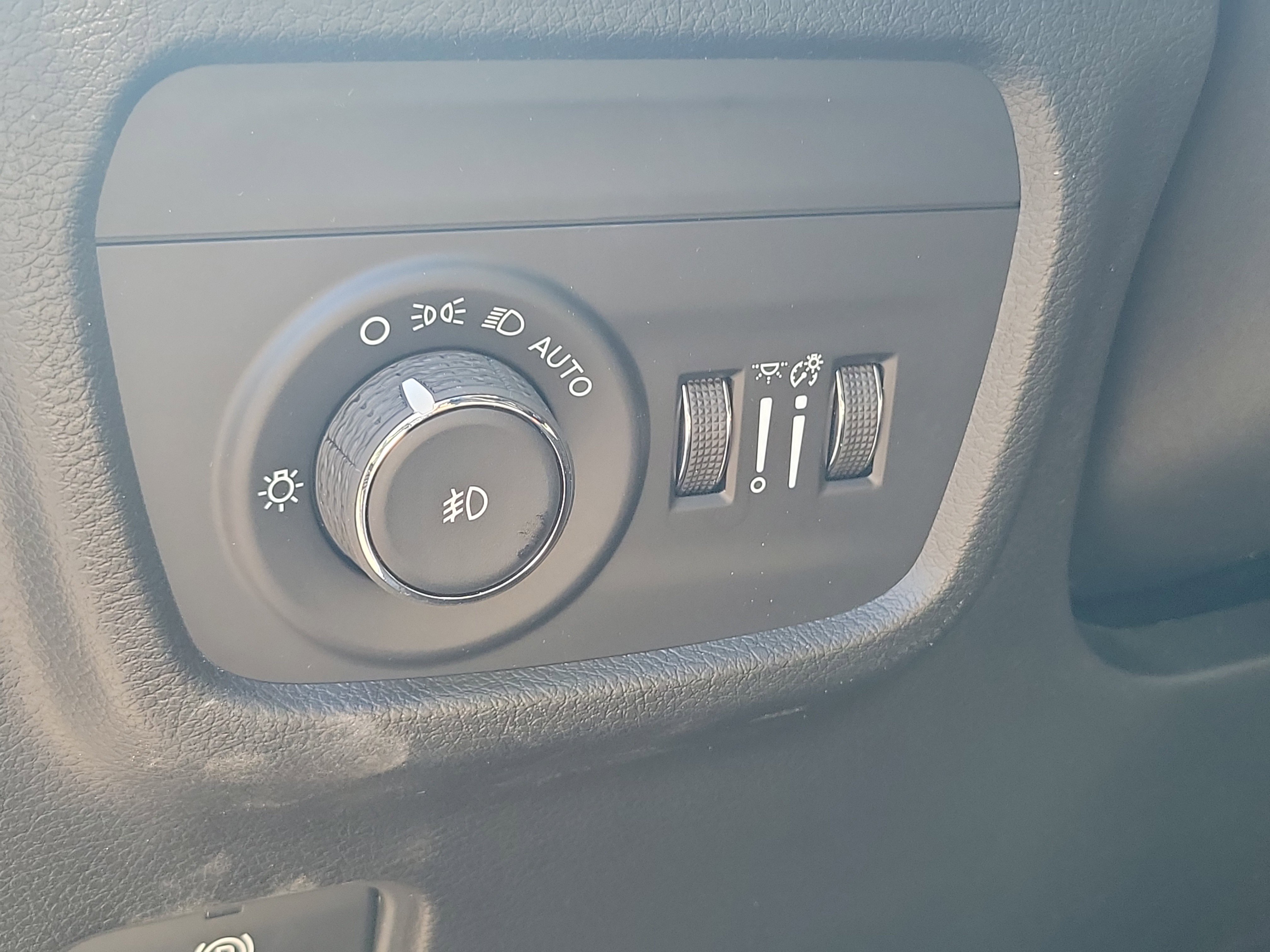 New 2026 Jeep Grand Cherokee Limited Reserve image 22