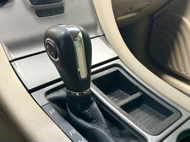 Used 2016 Ford Taurus SE image 17