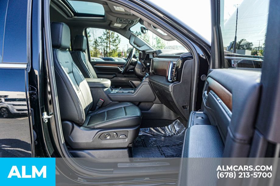 Used 2025 GMC Sierra 3500 Denali w/ Denali Reserve Package AWD/4WD image 22