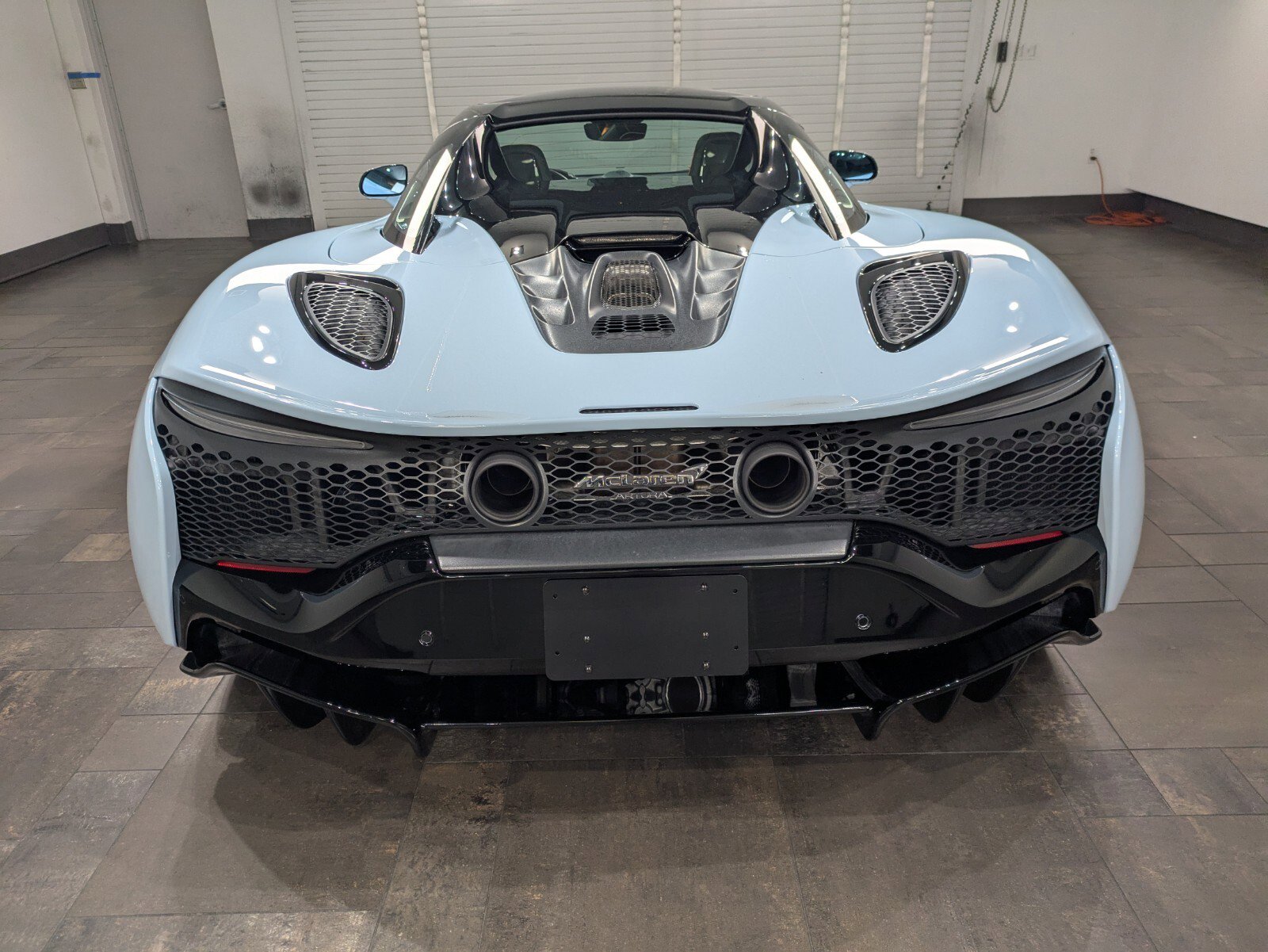 Used 2025 McLaren Artura Spider image 20