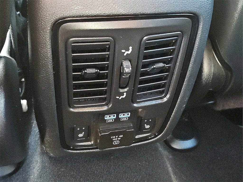 Used 2024 Dodge Durango GT image 16