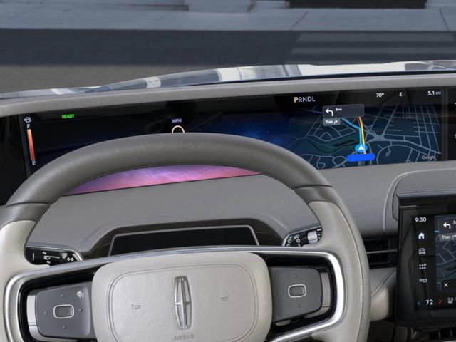 New 2025 Lincoln Nautilus Premier image 13