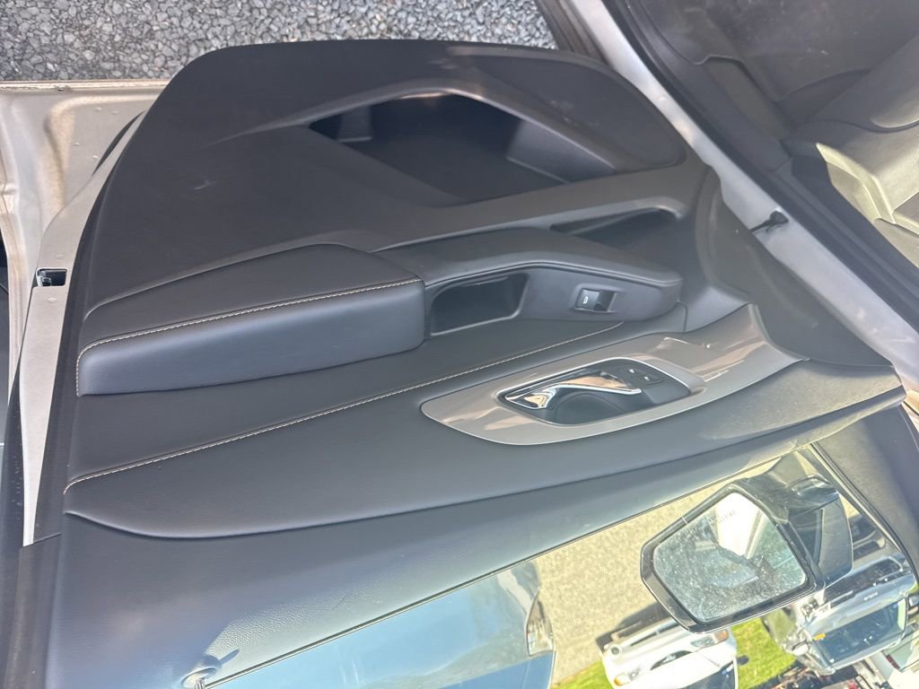 Used 2020 Chevrolet Traverse LS AWD/4WD image 12