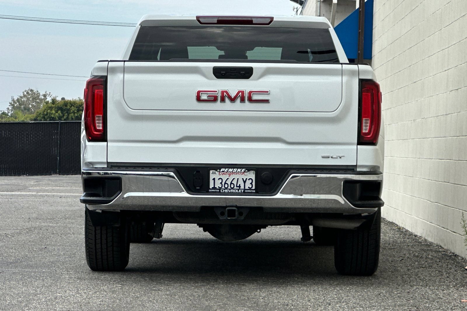 Certified 2024 GMC Sierra 1500 SLT RWD image 5