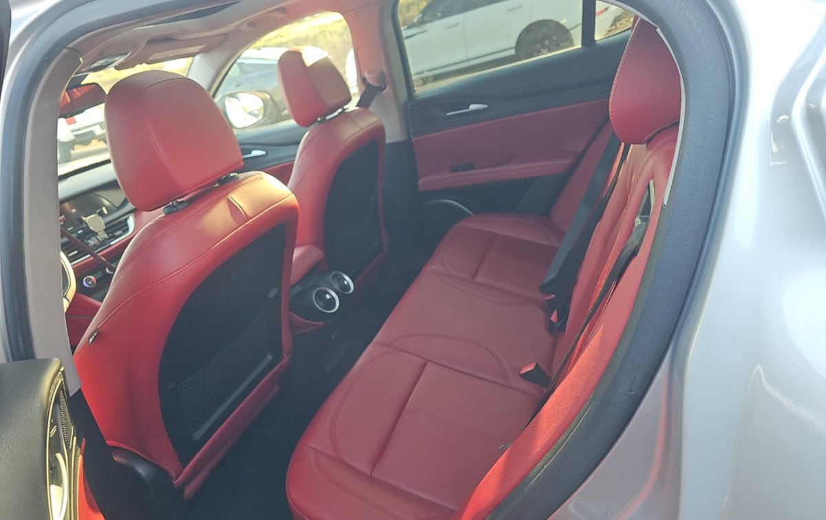 Used 2019 Alfa Romeo Stelvio w/ Nero Edizione RWD image 9