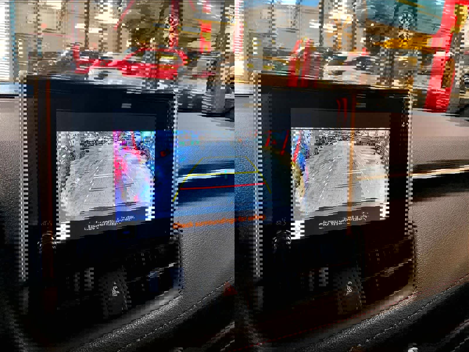 Used 2023 Toyota RAV4 SE image 19