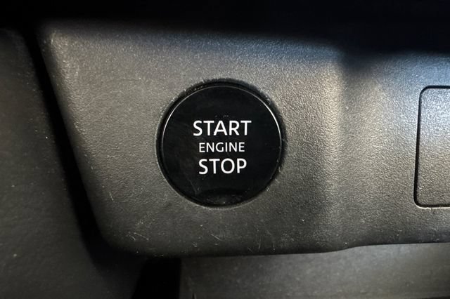 Used 2024 Nissan Rogue SV AWD/4WD image 35