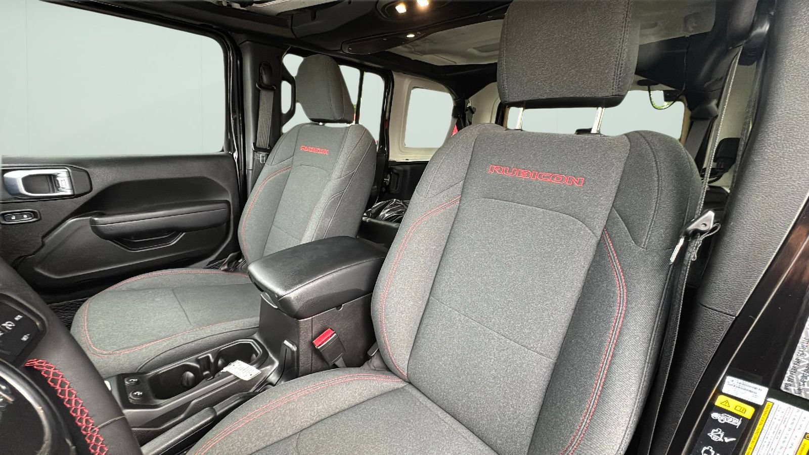 Used 2024 Jeep Wrangler Unlimited Rubicon w/ Dual Top Group AWD/4WD image 13