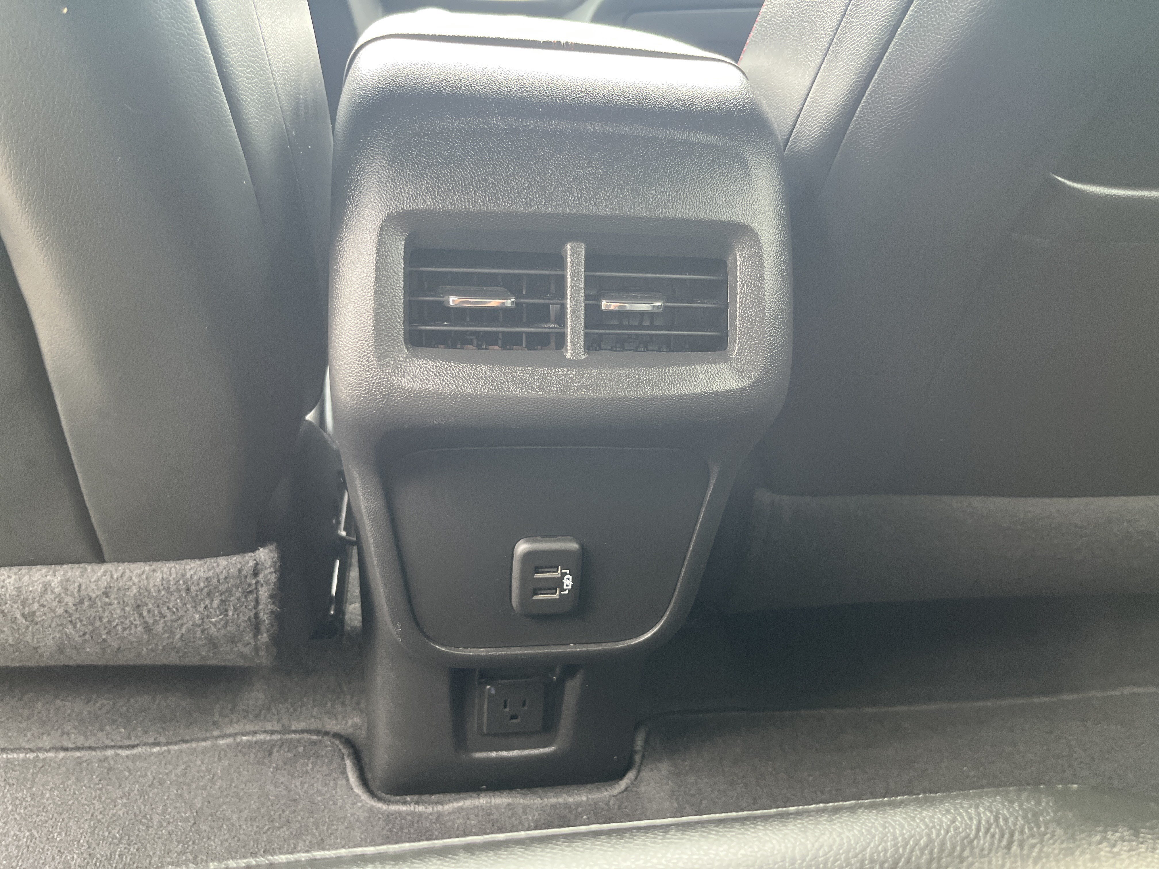 Used 2022 Chevrolet Equinox RS w/ RS Leather Package FWD image 26