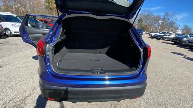 Used 2017 Nissan Rogue Sport SV w/ SV Premium Package image 35