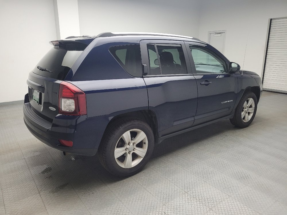 Used 2017 Jeep Compass Latitude AWD/4WD image 10