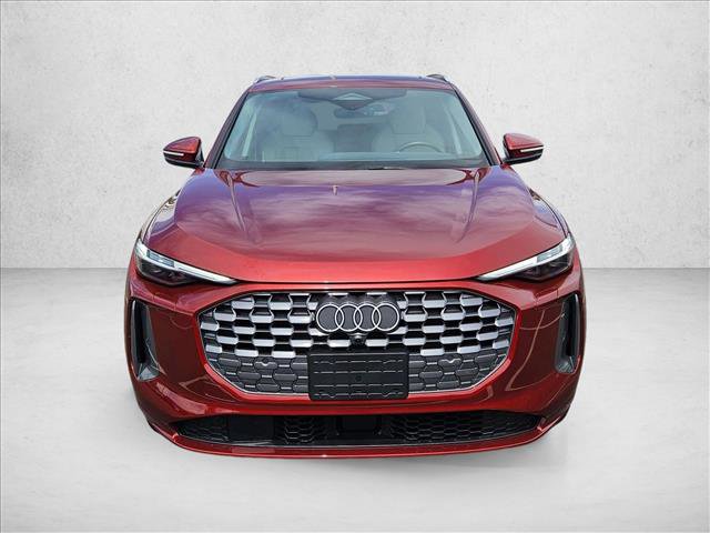 Used 2025 Audi Q5 Premium Plus w/ Premium Plus image 2