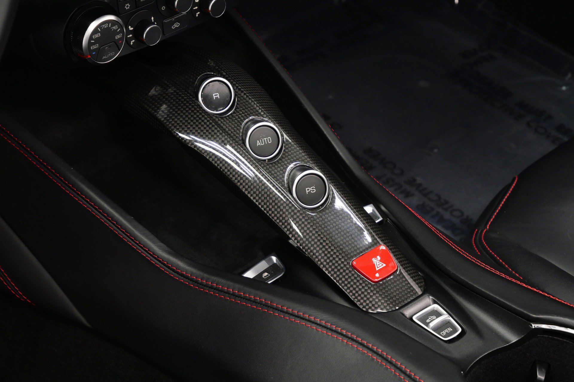 Used 2015 Ferrari California T RWD image 38
