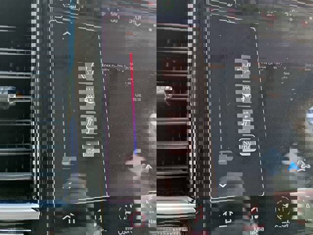 Used 2023 Chrysler Pacifica Limited image 27