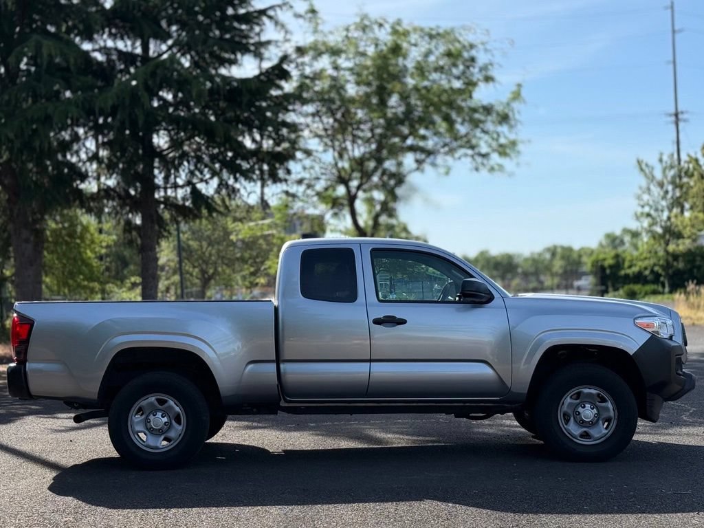 Used 2022 Toyota Tacoma SR RWD image 6