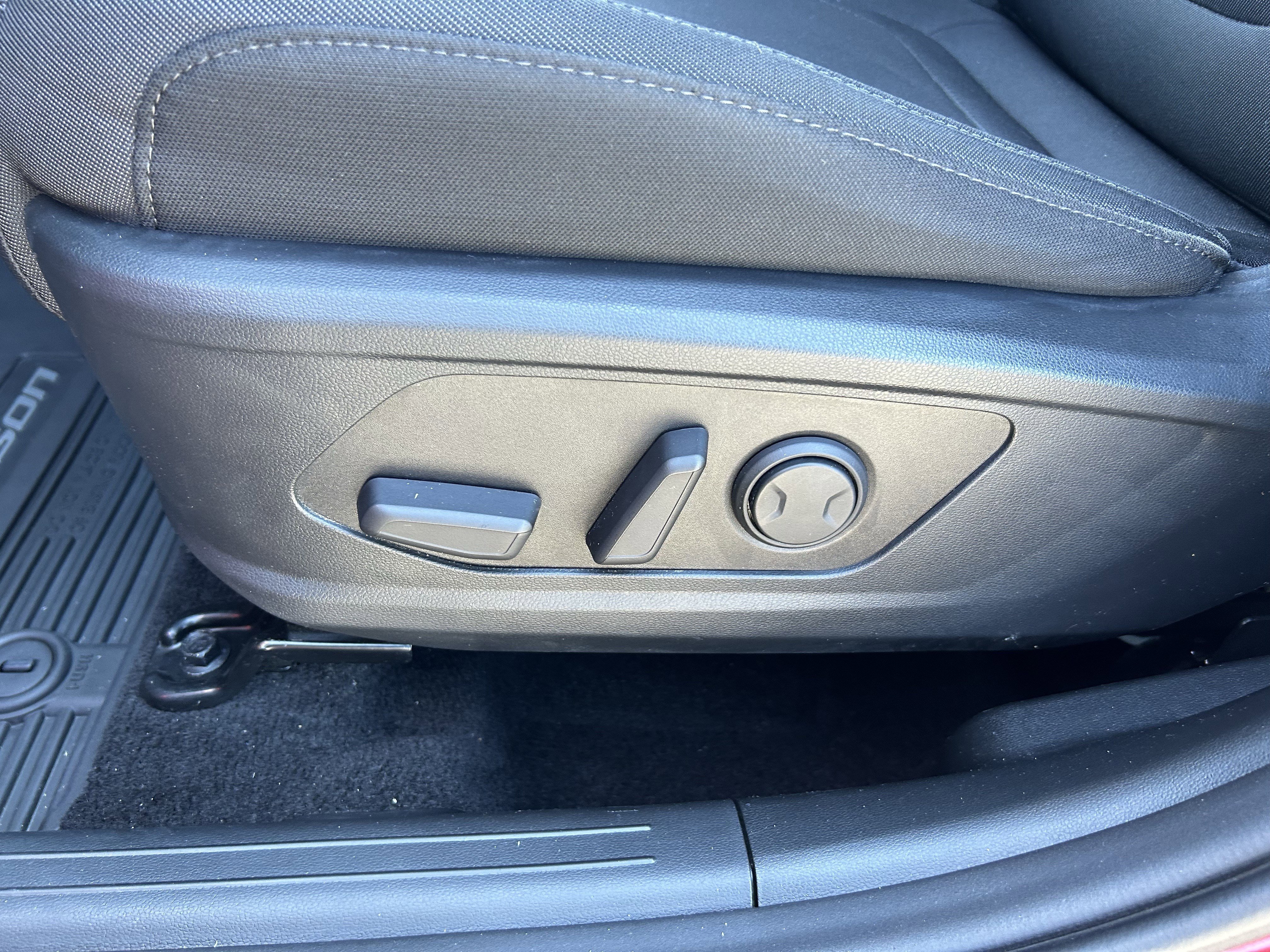 Used 2022 Hyundai Tucson SEL w/ Winter Package image 21