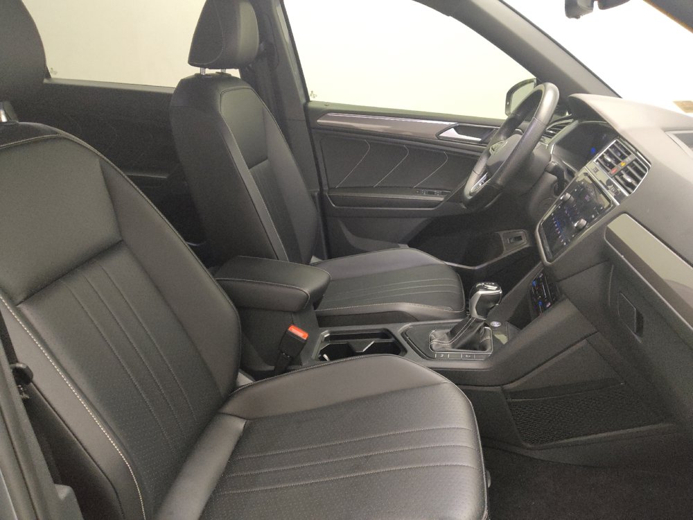 Used 2022 Volkswagen Tiguan SE R-Line FWD image 21