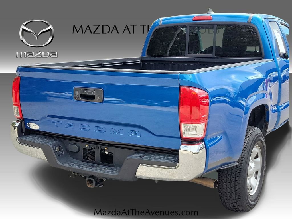 Used 2017 Toyota Tacoma SR5 image 9