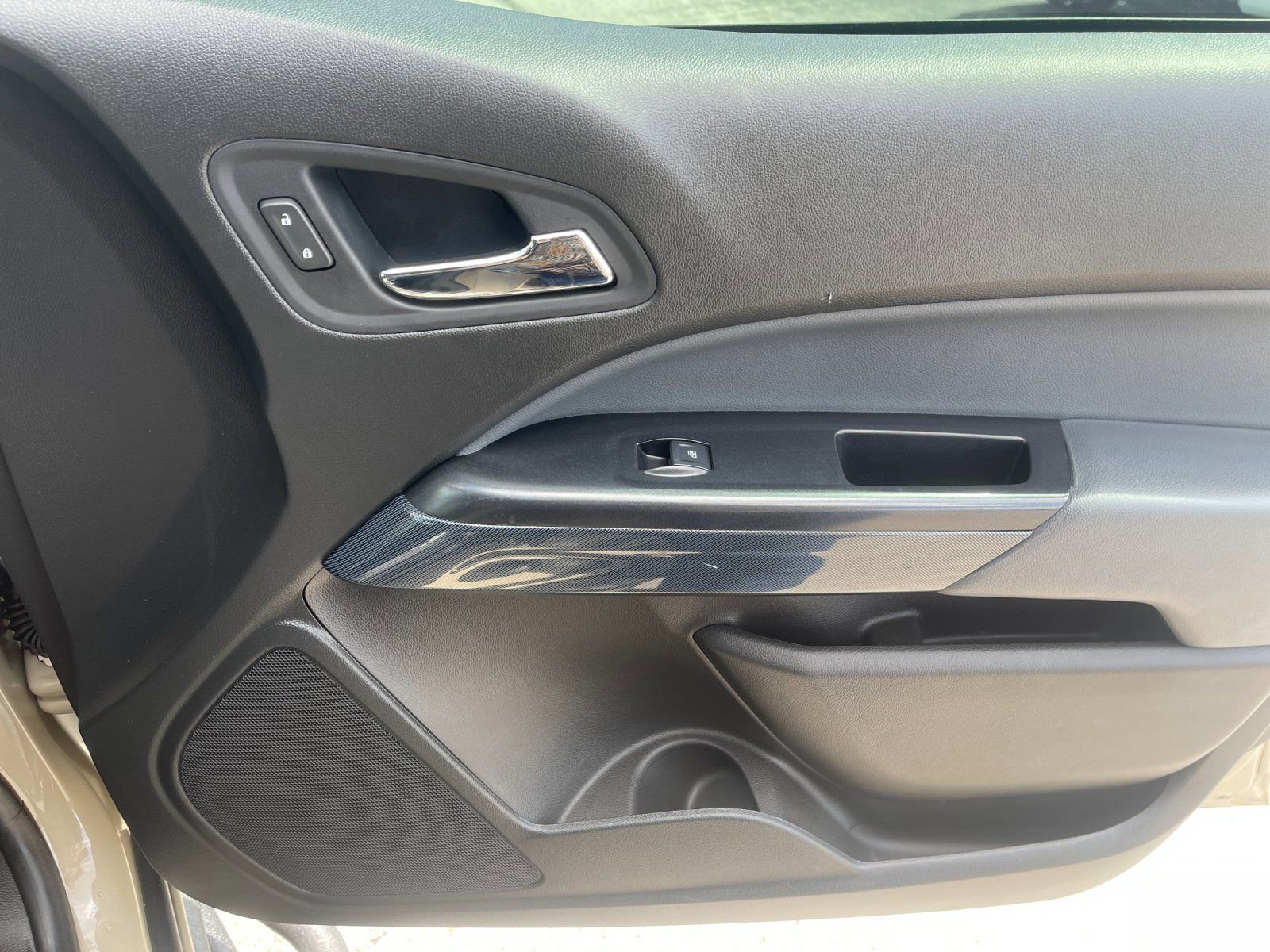 Used 2022 Chevrolet Colorado Z71 AWD/4WD image 18