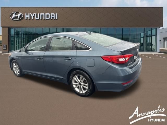 Used 2015 Hyundai Sonata SE image 3
