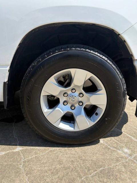 Used 2020 RAM 1500 Big Horn RWD image 12