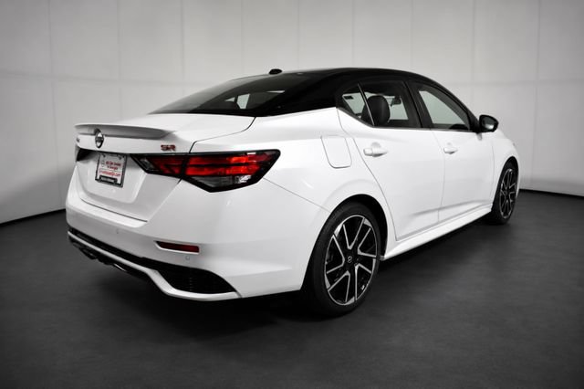 Certified 2025 Nissan Sentra SR w/ SR Premium Package FWD image 4