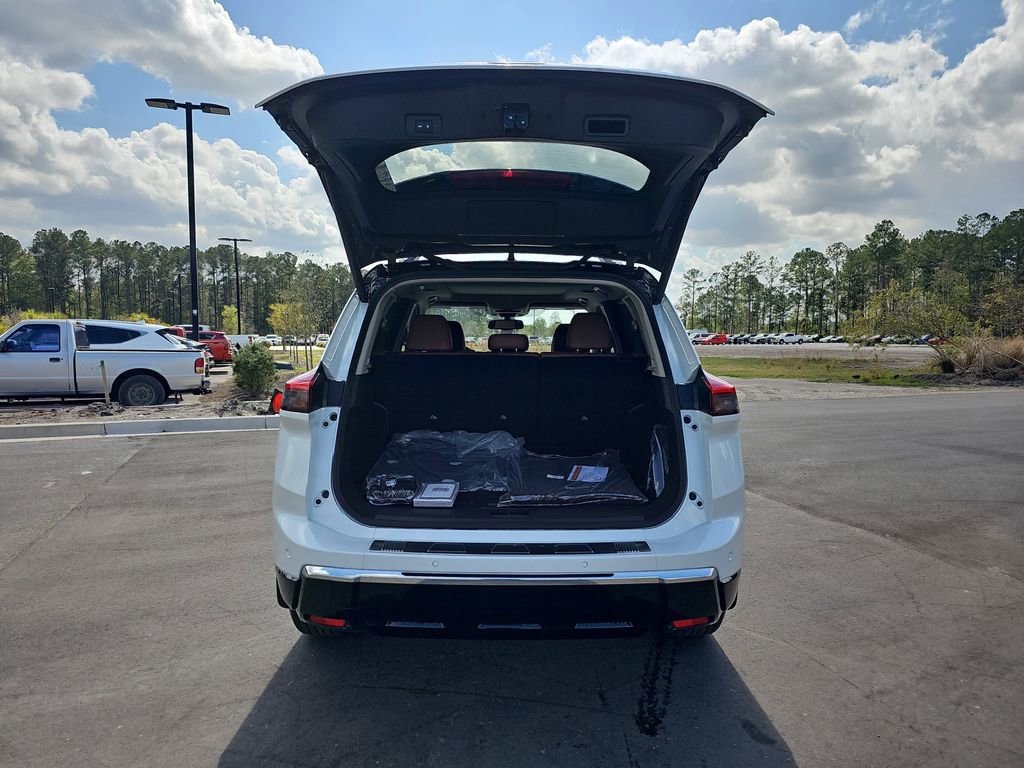 New 2026 Nissan Rogue Platinum w/ Platinum Premium Package AWD/4WD image 16