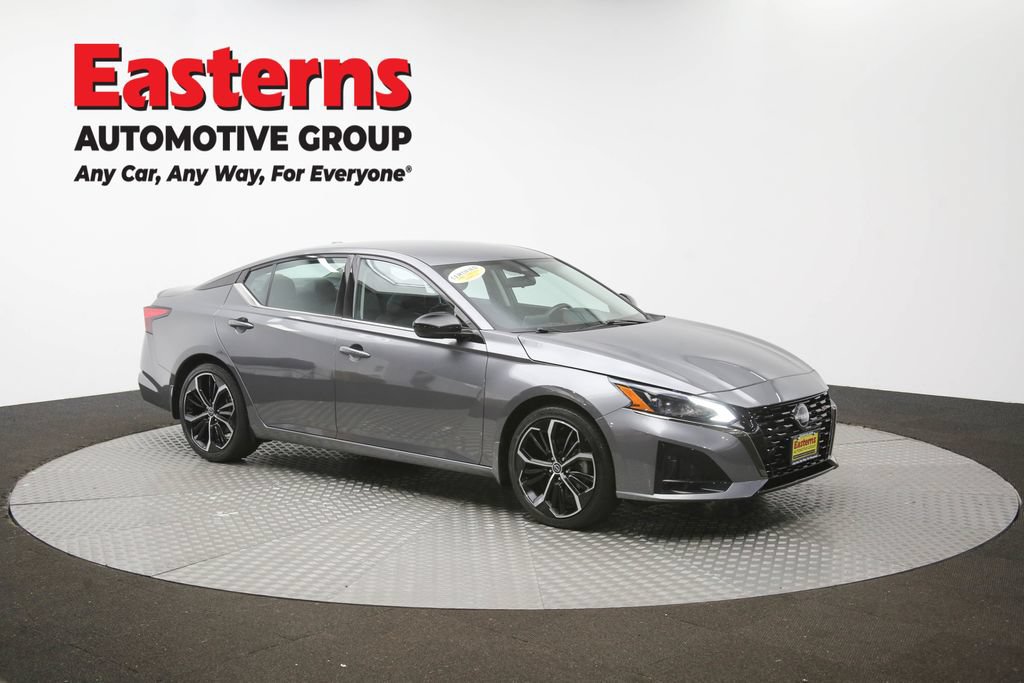 Used 2023 Nissan Altima 2.5 SR FWD image 47
