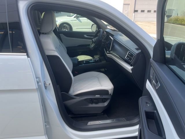 New 2026 Volkswagen Atlas Cross Sport SEL Premium R-Line image 33