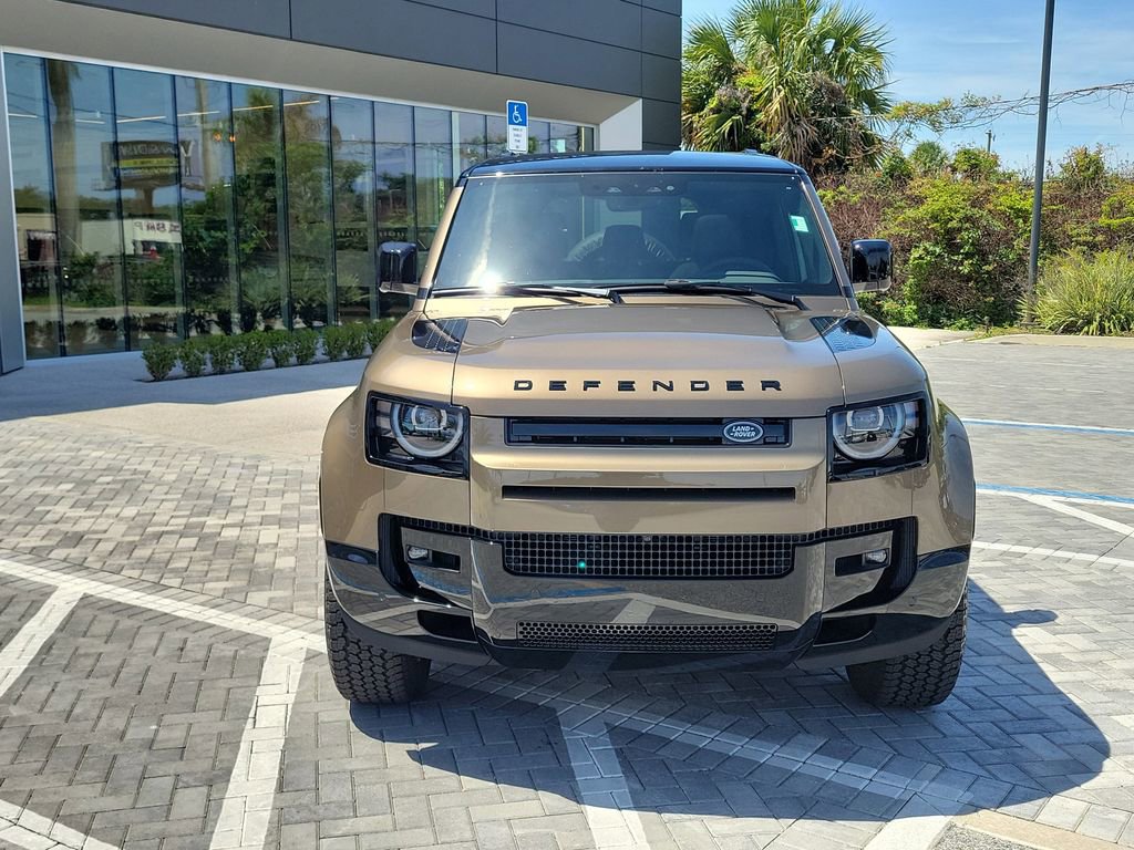 New 2026 Land Rover Defender 110 X-Dynamic SE AWD/4WD image 8