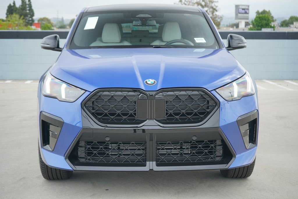 New 2026 BMW X2 xDrive28i w/ Technology Package image 2