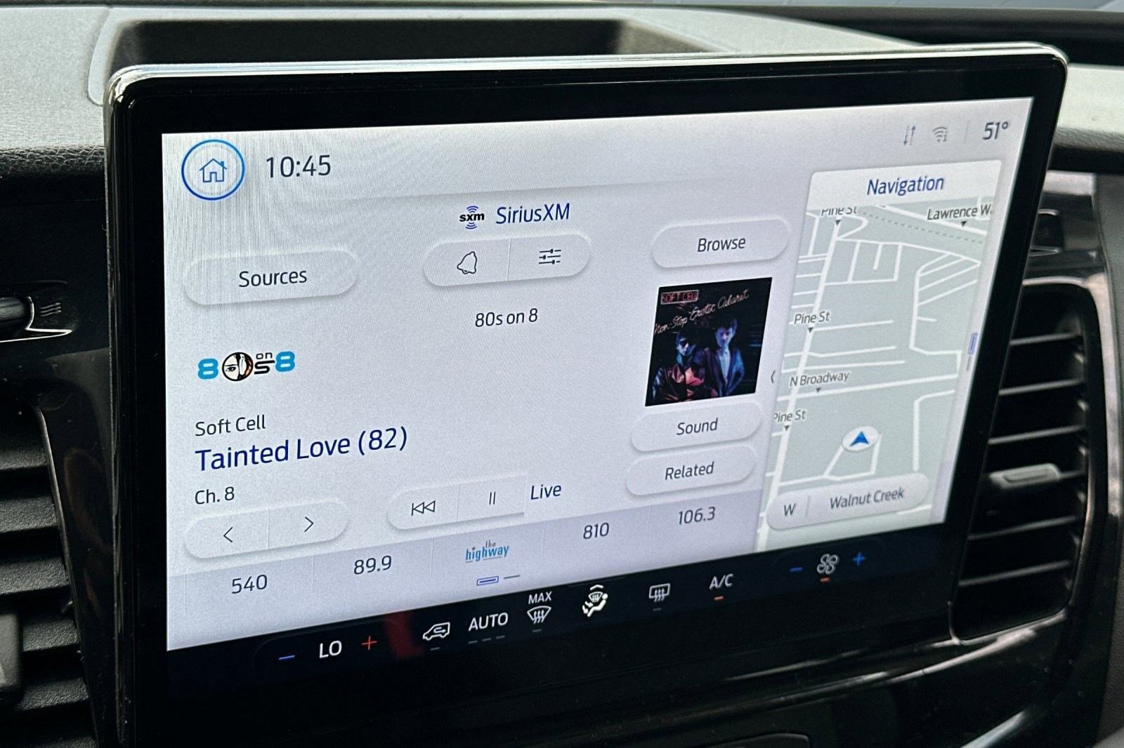 Used 2023 Ford Transit 350 XLT image 24