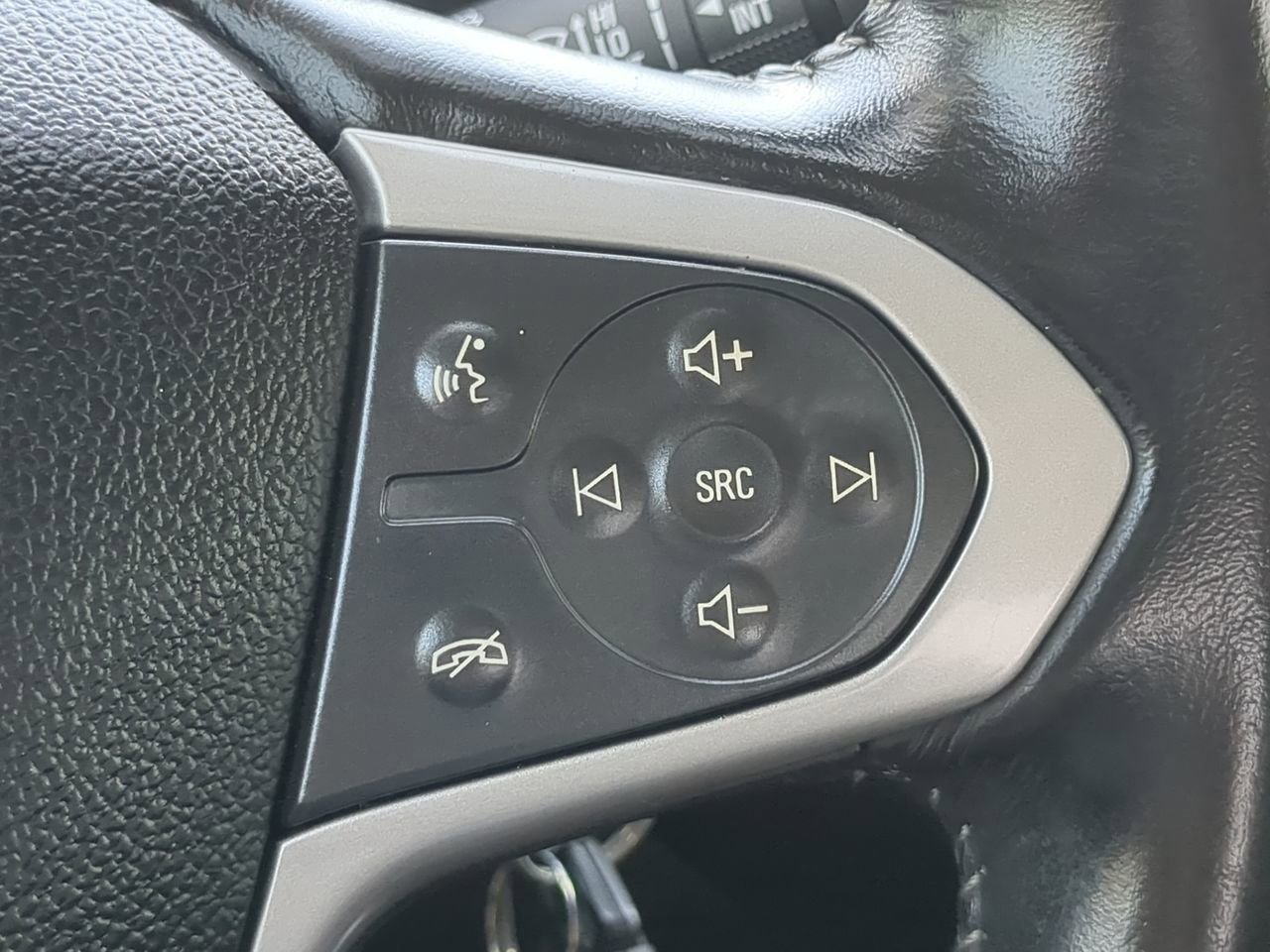 Used 2015 Chevrolet Colorado LT w/ Luxury Package image 25