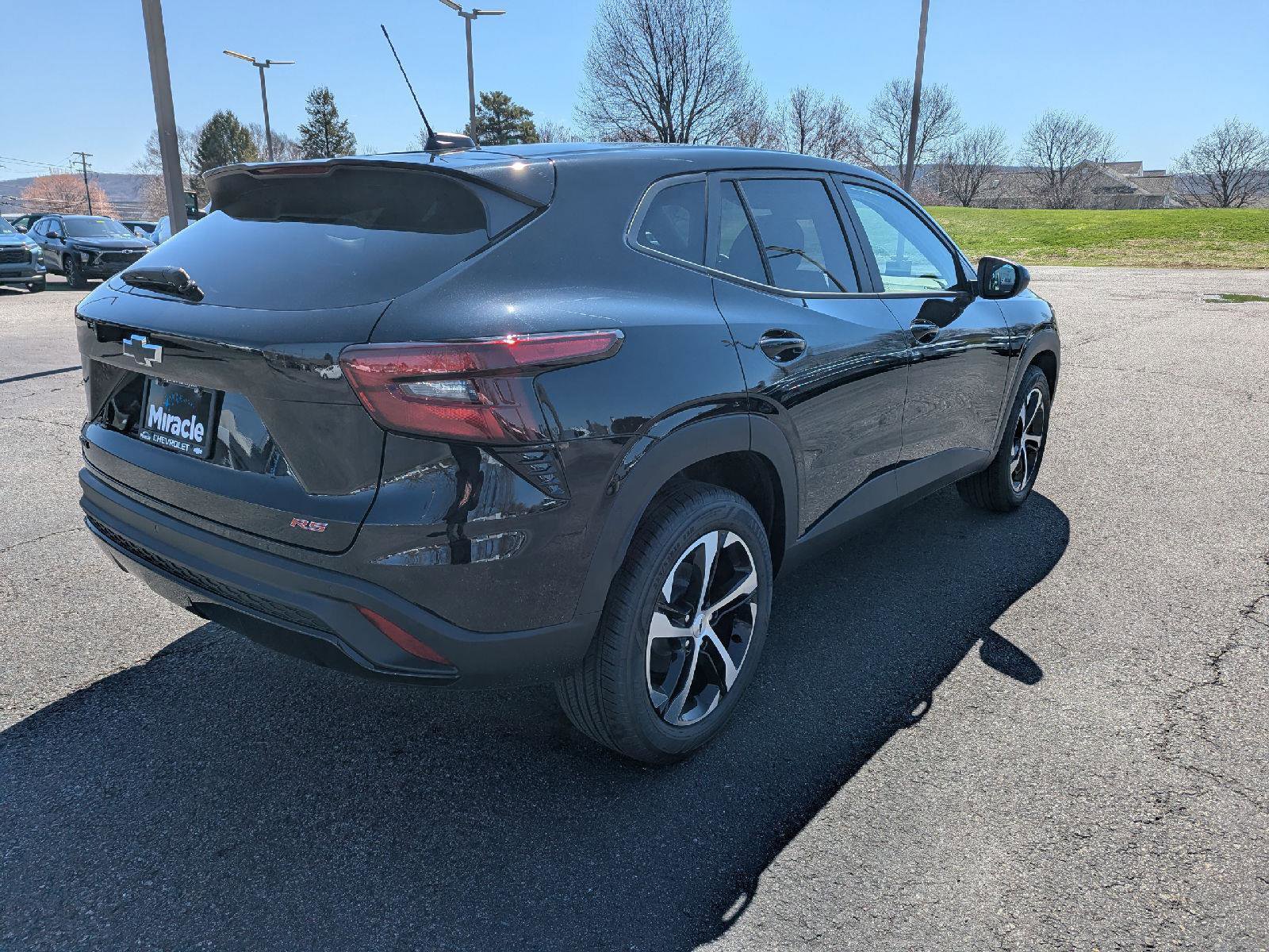 New 2026 Chevrolet Trax RS w/ Sunroof Package image 10