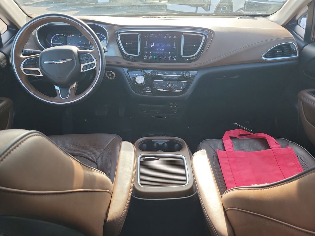 Used 2018 Chrysler Pacifica Limited w/ Advanced Safetytec Group image 15