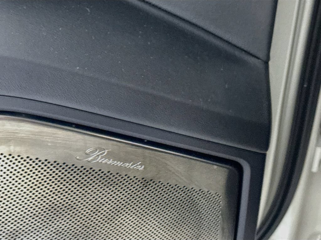 Certified 2025 Porsche Cayenne Turbo AWD/4WD image 25