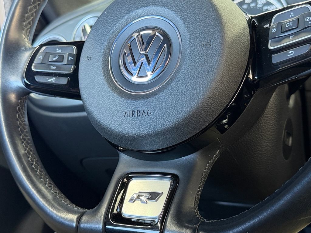 Used 2014 Volkswagen Beetle R-Line image 18