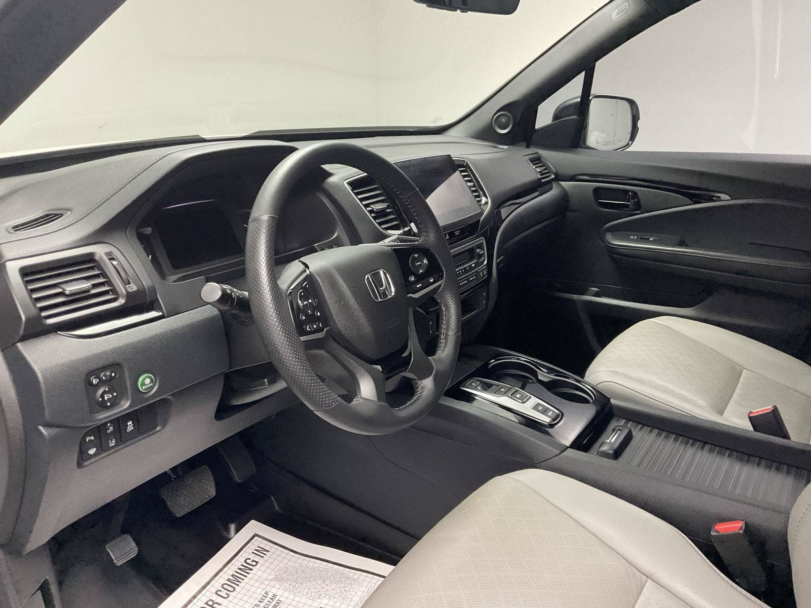 Used 2022 Honda Passport Elite image 11