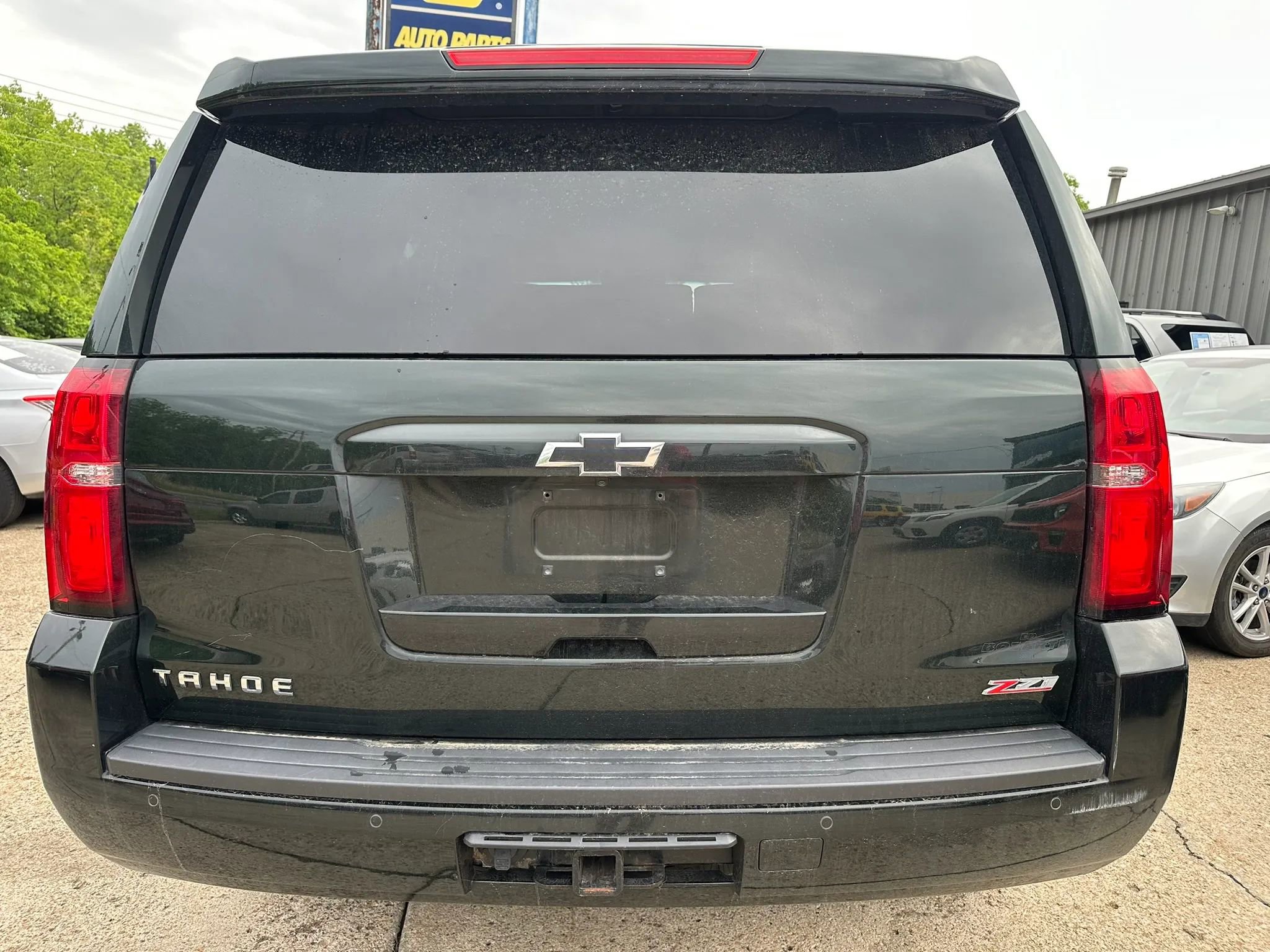 Used 2016 Chevrolet Tahoe LT w/ Luxury Package AWD/4WD image 6